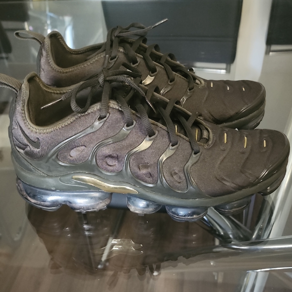 Nike Air VaporMax Plus - Men's Sz 8.5